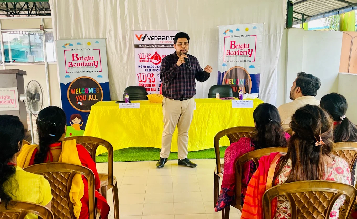Dr. Gunjan Aggarwal speaking to parents at a child health awareness session